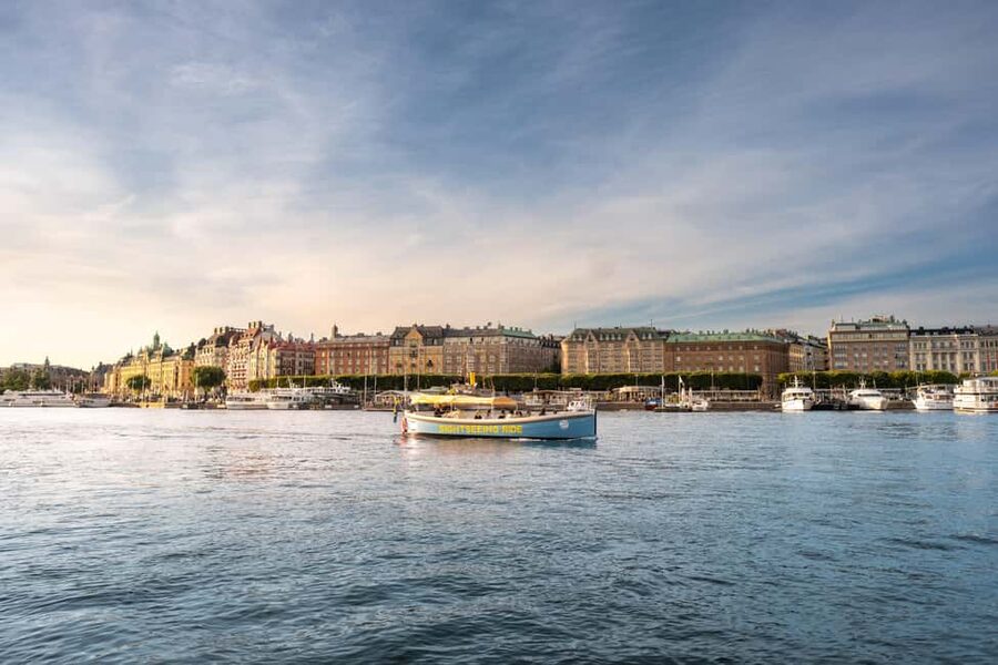 Stockholm: Guided City Sightseeing Open Electric Boat Tour - The Route in 50 Minutes: What You Actually See