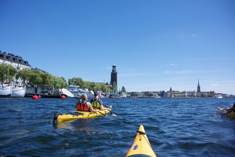 Stockholm: Guided Kayak City Tour & Optional Midsummer Meal - Paddling Through Stockholm’s Island City From the Water