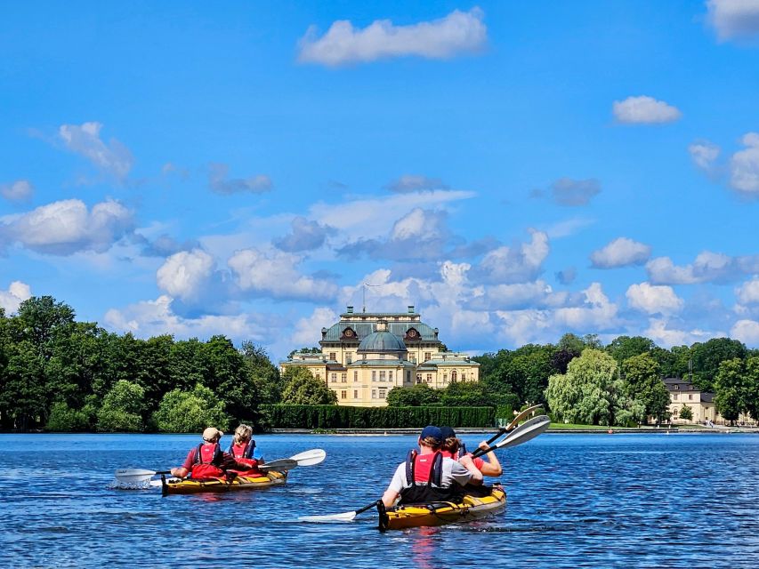 Stockholm: Guided Kayak Tour to Drottningholm Royal Palace - Your Outdoor Lunch Break on the Cliffs