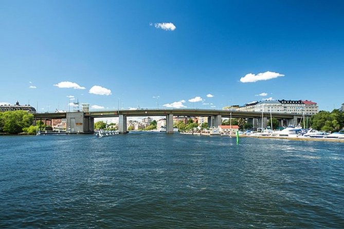 Stockholm: Highlights Boat Tour - Crossing the Lock: Sea to Lake Mälaren, and Why It’s More Fun Than It Sounds
