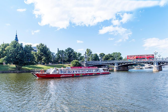Stockholm Hop-On Hop-Off Bus & Boat Options - Finding the right bus and boat stop is the make-or-break part