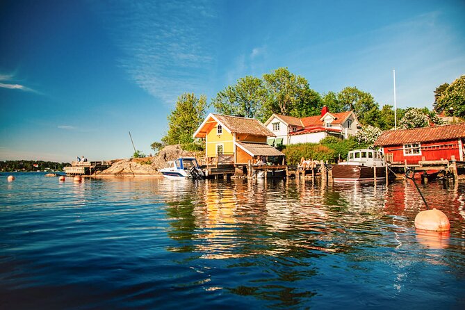 Stockholm: Kayaking tour around Vaxholm Archipelago with Fika - What you actually get (and why it matters for your comfort)