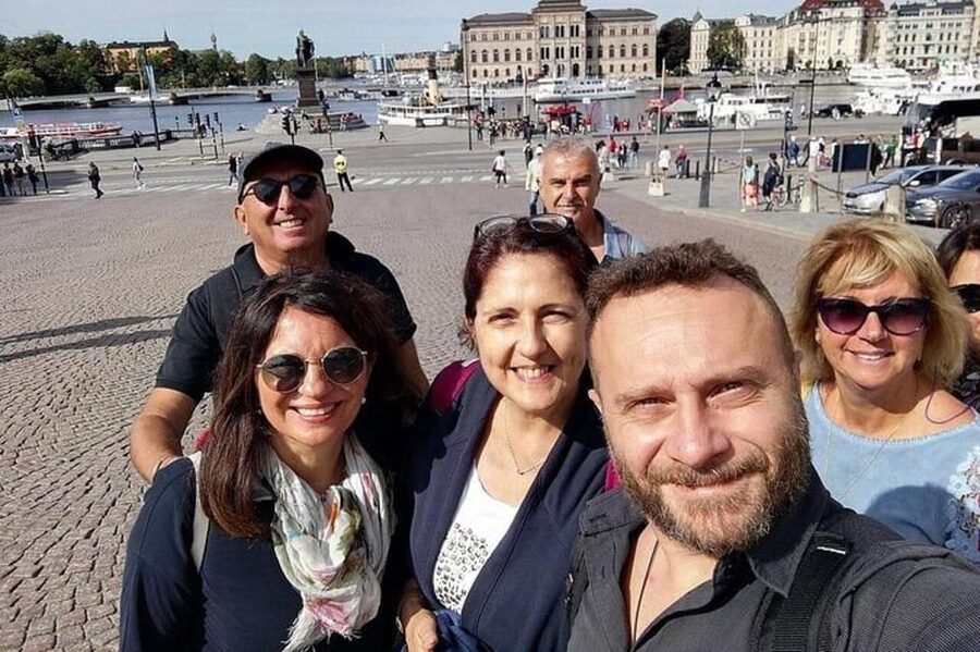Stockholm: Must-See Attractions Walking Tour with a Guide - Mårten Trotzigs Gränd: the narrowest street moment