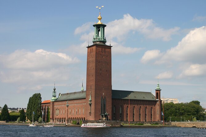 Stockholm Must See: City Hall, Gamla Stan and Vasa Museum - Why This Stockholm Morning Loop Is a Smart First Stop