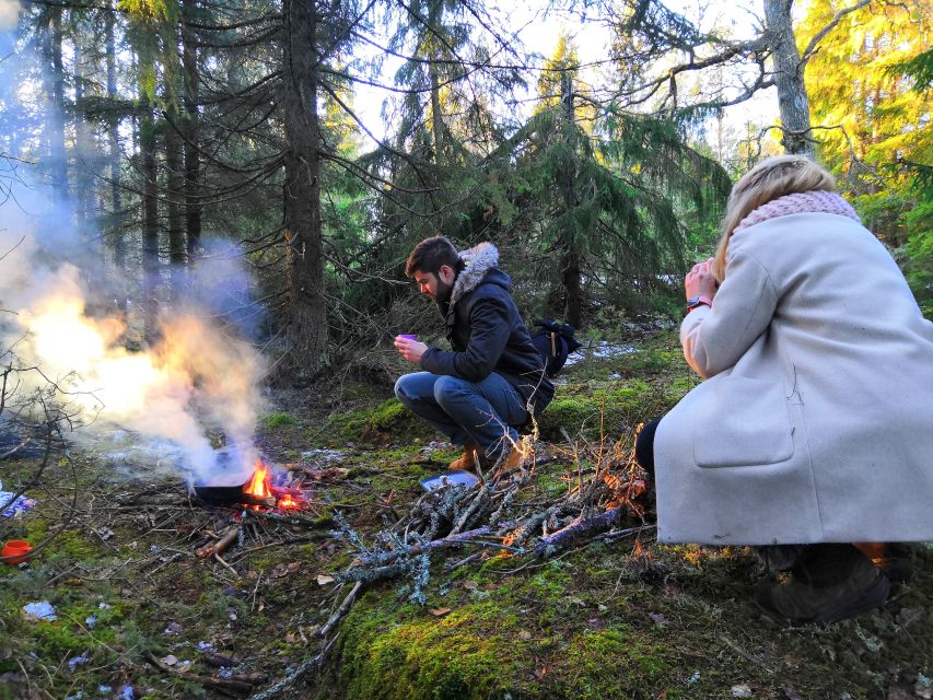 Stockholm: Nature Hike with Campfire Lunch - Campfire Lunch and Fika: The Warm Center of the Day