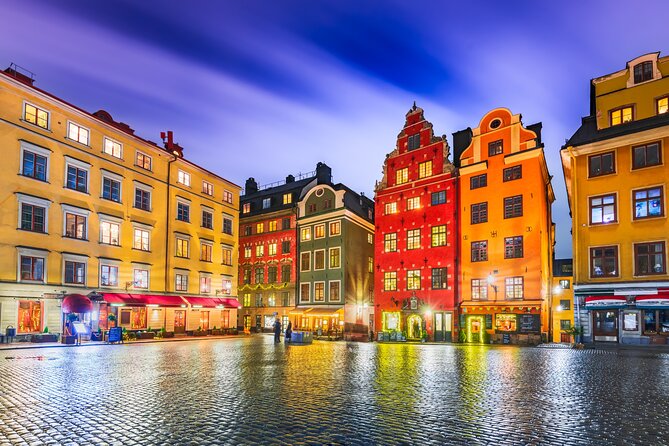 Stockholm Old Town Gamla Stan, Historic Walking Tour, Small group - Meeting at Mynttorget 1 and Using the Route Like a Map