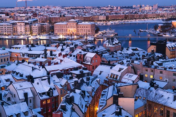 Stockholm Old Town Gamla Stan, Historic Walking Tour, Small group - St. George and the Dragon, Then to Köpmantorget