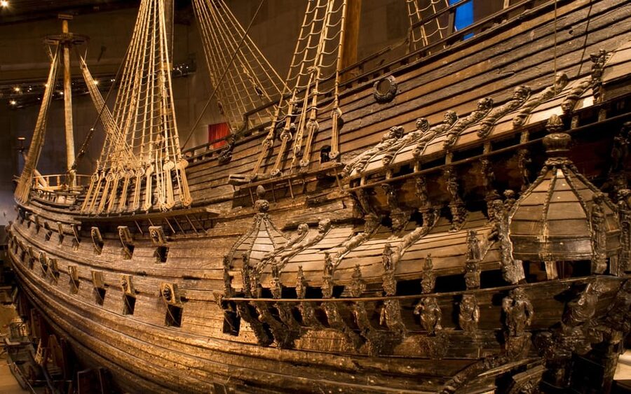 Stockholm: Old Town Highlights Private Walking Tour - 4-hour option: inside the Royal Palace with skip-the-line access