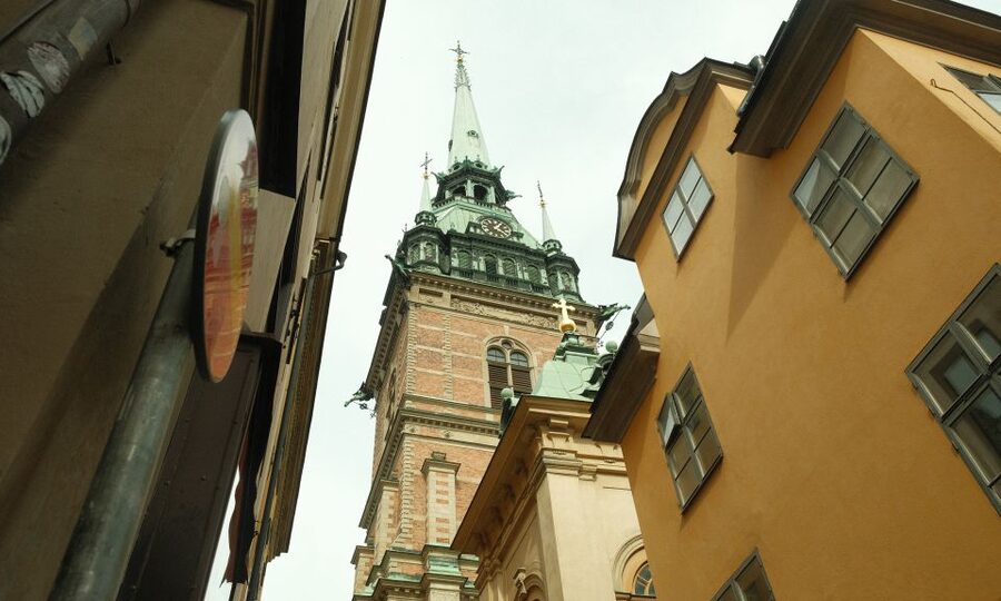 Stockholm: Old Town Self-Guided Tour Learn and solve Puzzles - Grand Square and the kind of history that makes you look twice