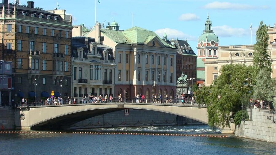 Stockholm: Old Town Walking Tour and the Vasa Museum - Gamla Stan walking: cobblestones, a runestone, and a real sense of place