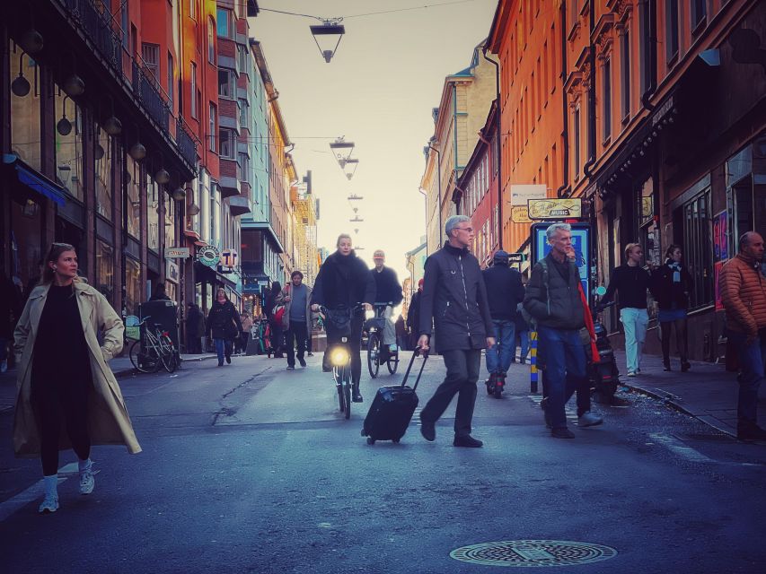 Stockholm Old Town Walking Tour: History & local Insights - What the Guide Actually Does for You (In a Way You Can Feel)
