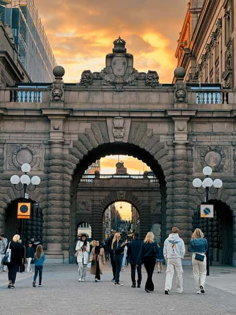 Stockholm Old Town Walking Tour: History & local Insights - Why This Stockholm Old Town Route Feels Like the Real City