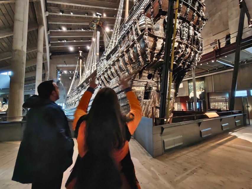 Stockholm: Old Town Walking Tour w/ Vasa Museum & Boat Ride - Meeting points and timing: how to start in the right place