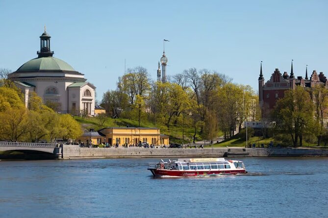 Stockholm Pizza Cruise - Explore Stockholm's Waterways - The Canal Route: Stockholm’s Waterways in a Logical Flow