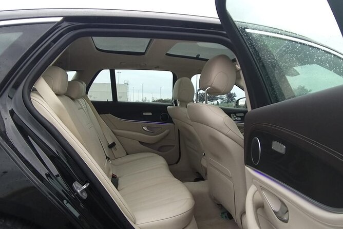 Stockholm Port to Stockholm hotels - Arrival Private Transfer - Child Seats for Families, Without the Last-Minute Panic