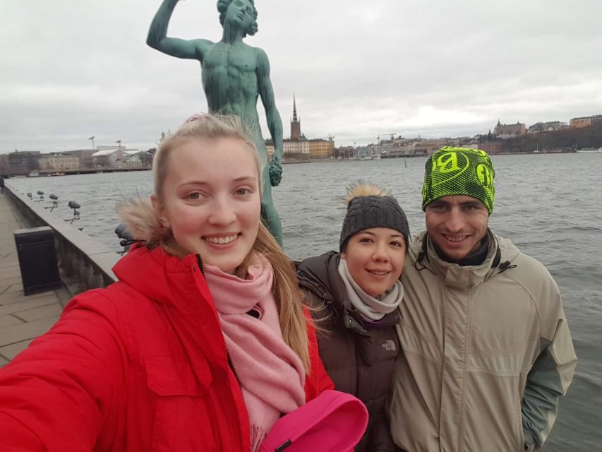 Stockholm Private Walking Experience with a Local Host 3-8hr - Meeting point on Hamngatan, and how the start sets the tone