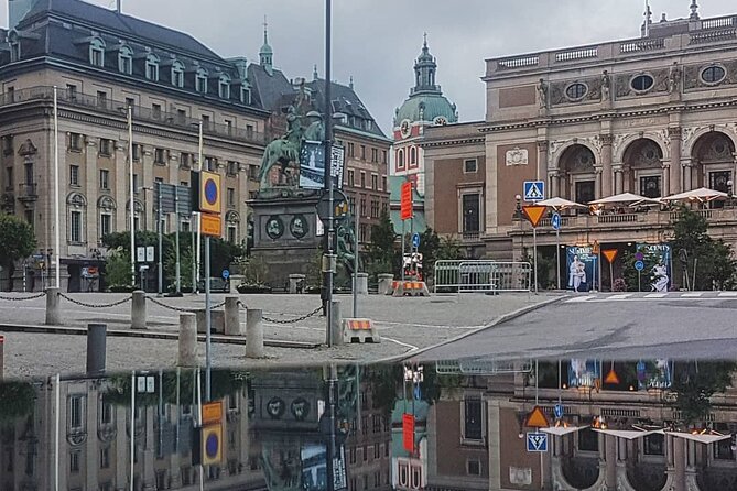 Stockholm: Private Walking Tour with a Local - Where You Meet Up Matters: St George and the Dragon, or City Hall