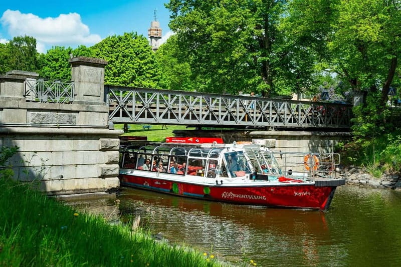 Stockholm: Royal Bridges & Canal Boat Tour with Audio Guide - A 1-Hour Cruise That Lets You See Stockholm Fast