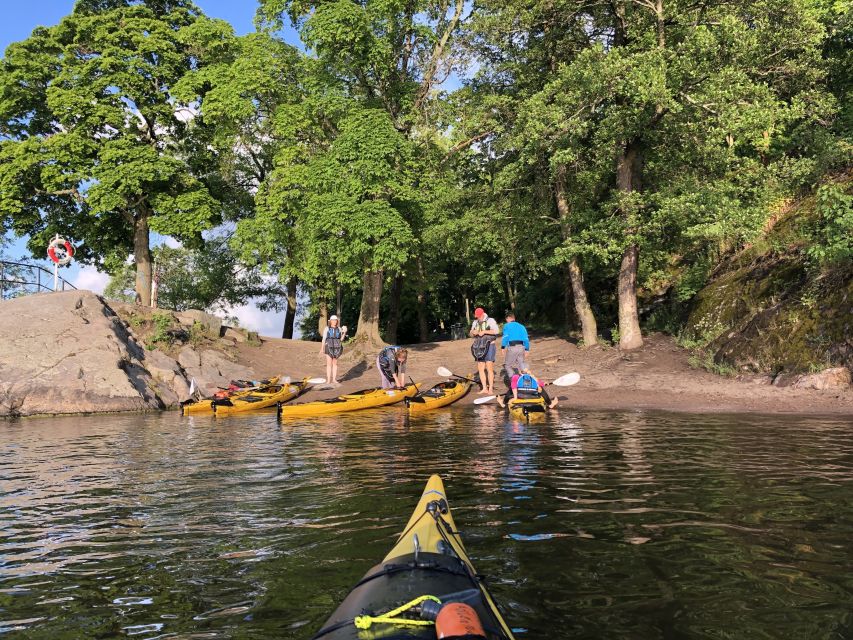 Stockholm: Self Guided Kayak Adventure - Getting on the Water at Klara sjö and Barnhusbron