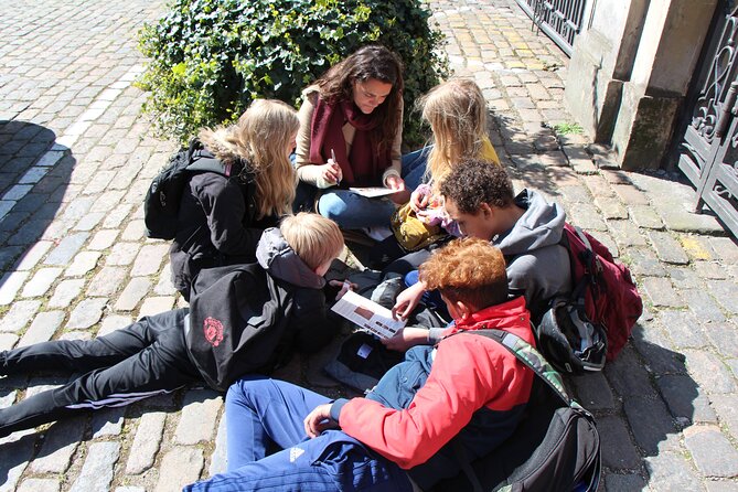 Stockholm Self-Guided Murder Mystery Tour by the Parliament - Private group pace: who should do it, and how hard are the puzzles?