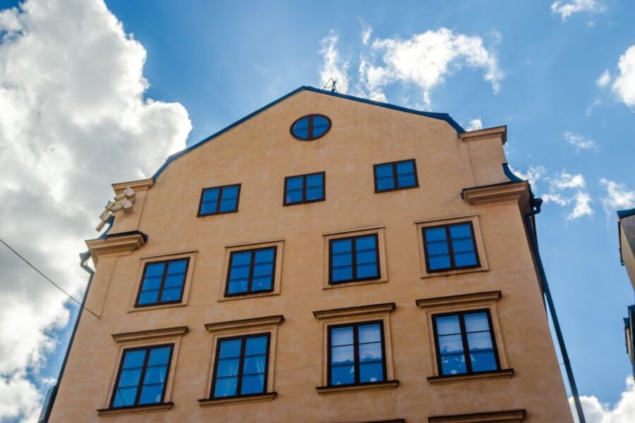 Stockholm: Sightseeing Tour by Segway - Gamla Stan by Segway: Seeing Old Town Without the Foot Traffic Hassle