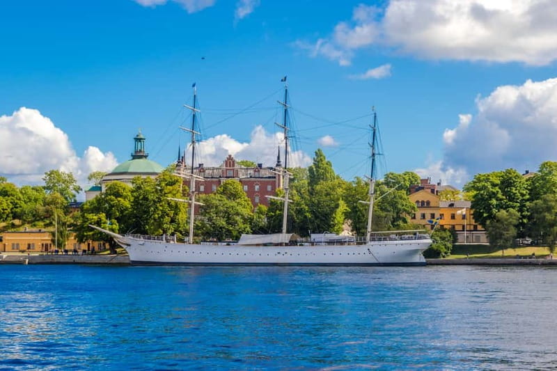 Stockholm: Sightseeing Tour by Segway - Waterfront Monuments and the Human Side of Stockholm