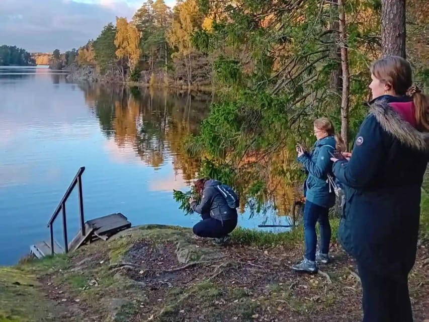 Stockholm: Sunset Hike in Tyresta National Park with Meal - The guides: small group attention you can actually feel