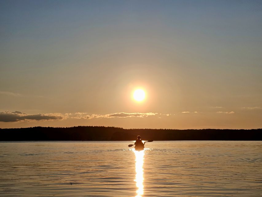 Stockholm: Sunset Kayak Tour on Lake Mälaren with Tea & Cake - The fika break on the beach: tea, cake, and a proper pause