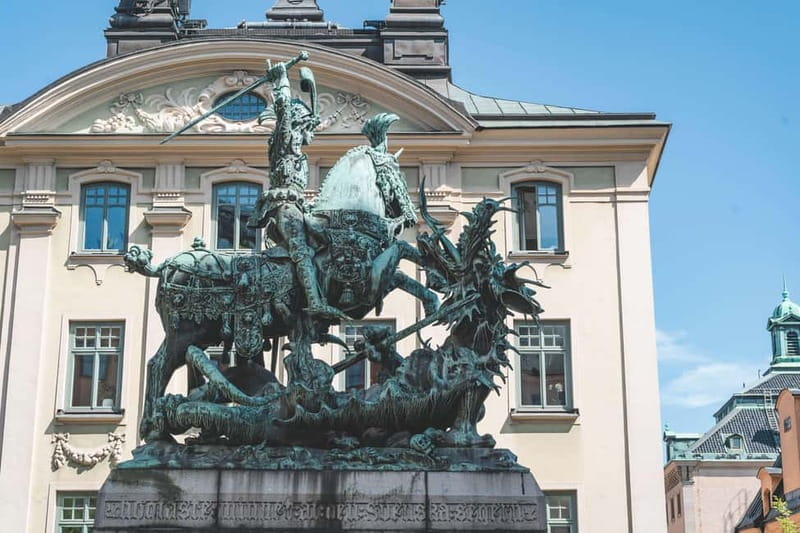 Stockholm Syndrome: 3-Hour Private Walking Tour - A Local Café Moment: Coffee or Tea and a Bun