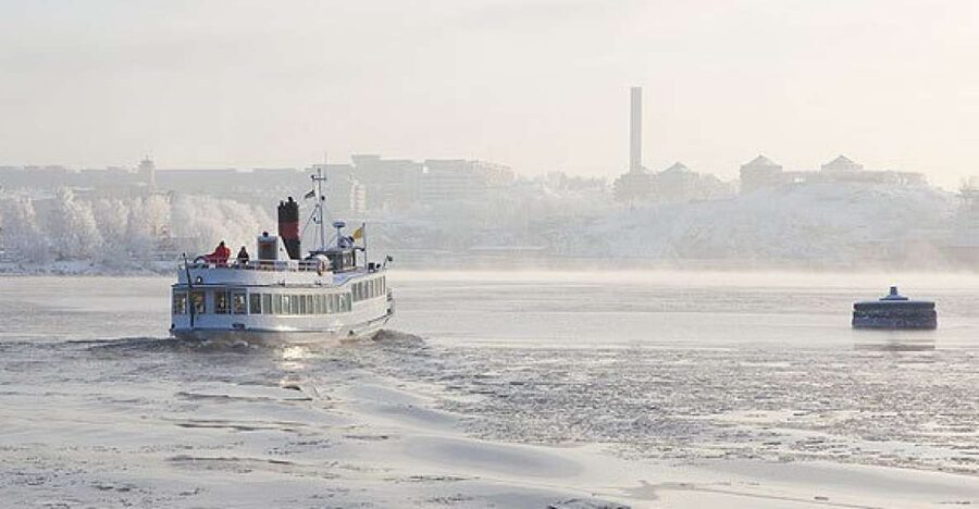 Stockholm: Winter Boat Tour with Guide - Getting There at Strömkajen, and Why It’s Convenient