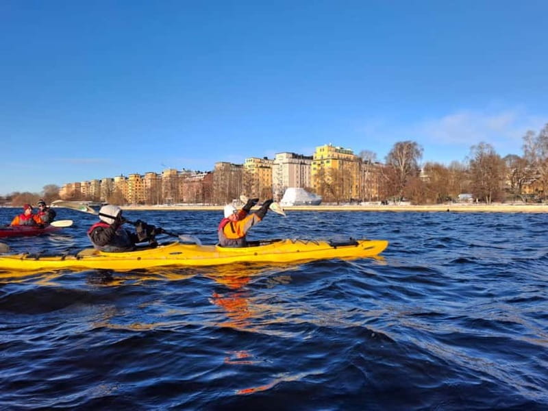 Stockholm: Winter Kayaking Tour through the City Centre - Langholmen and bridge crossings: the winter version of Stockholm views
