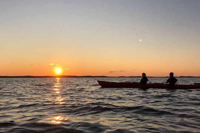 Sunset Kayak Tour in the Stockholm Archipelago + Swedish Fika - Who should book this sunset kayak and fika tour