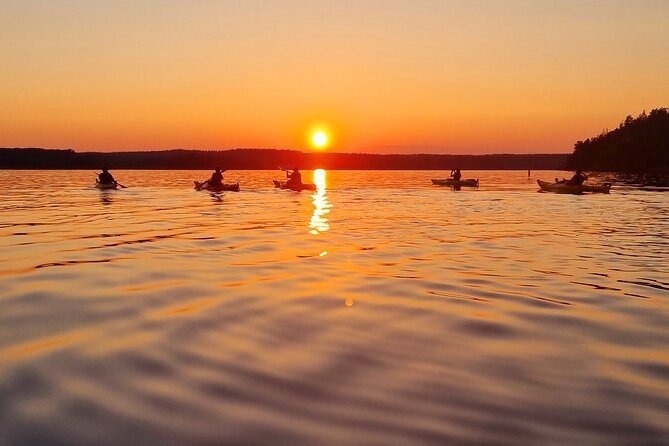Sunset kayak tour with fika on Stockholms lakeside - Key highlights at a glance