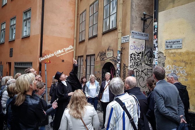The Original Stockholm Ghost Walk and Historical Tour - Gamla Stan - Gamla Stan After Dark: Why This Walk Feels Different