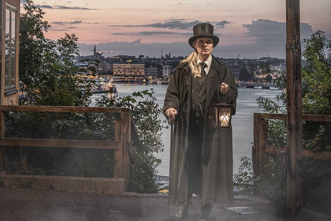 The Original Stockholm Ghost Walk and Historical Tour - Södermalm - Why the guide performance is the real centerpiece
