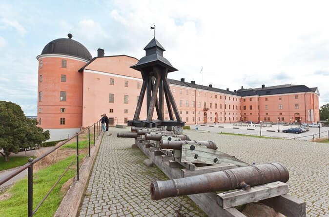 Uppsala Must See 2h city walk - 2h tour of all big attractions! - Key things to know before you go
