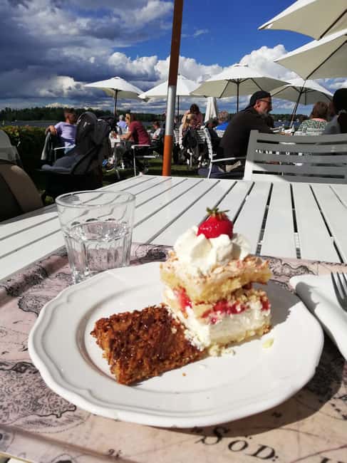 Vaxholm & Stockholm Archipelago: Guided Excursion, Day Trip - Meet-up at Nationalmuseum, then straight onto the steam-ship