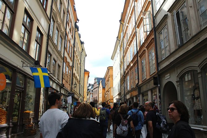 Walking Tour of Stockholm Old Town - Why the guides make this tour feel worth it