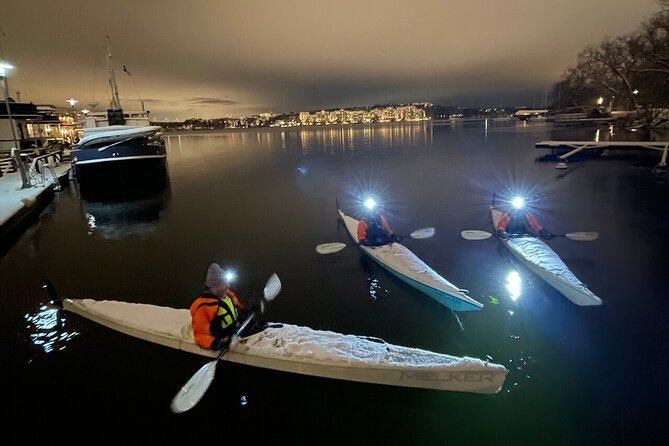 Winter Kayak Tour in Stockholm City (Dry Suit Kayaking) - First stop: arriving at LEK MER and getting suited up